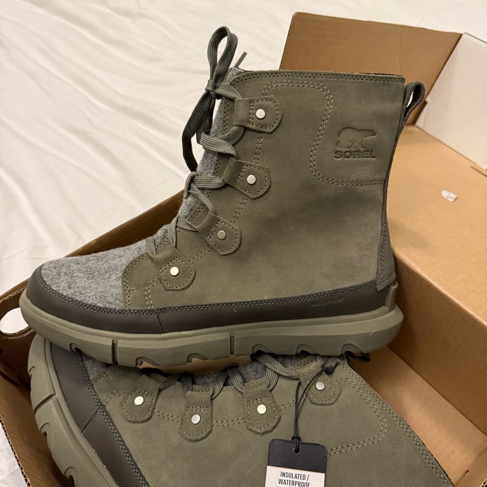 Sorel Green Lace-Up Boots